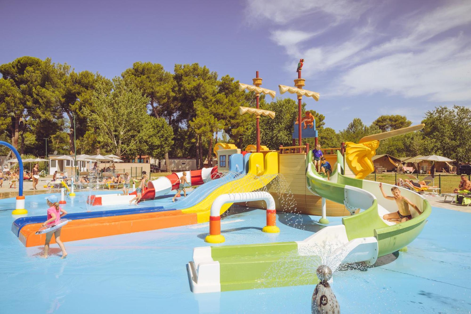 Camping Bi-Village - Roan Valbandon Kültér fotó